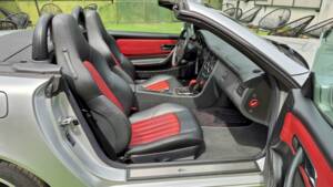 Afbeelding 31/63 van Mercedes-Benz SLK 32 AMG (2001)