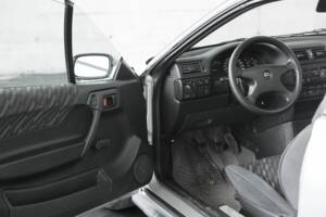 Bild 20/41 von Opel Calibra 2,0 (1991)