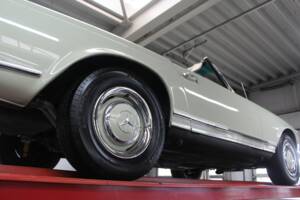 Bild 12/50 von Mercedes-Benz 230 SL (1967)