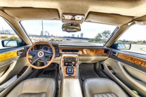 Bild 2/8 von Jaguar XJ 40 4.0 (1994)