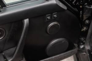 Image 78/108 de Porsche 911 Carrera 3.2 (1989)