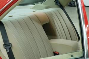 Bild 32/50 von Mercedes-Benz 260 SE (1986)