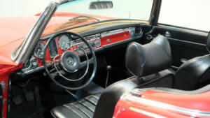 Image 7/28 of Mercedes-Benz 230 SL (1964)