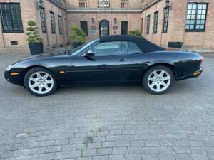 Imagen 5/46 de Jaguar XK8 4.0 (1997)