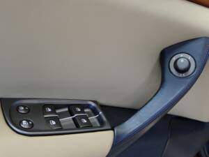 Imagen 41/42 de Lancia Thesis 2.4 (2002)
