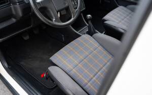 Image 19/48 de Volkswagen Golf Mk II GTi 16V 1.8 (1990)