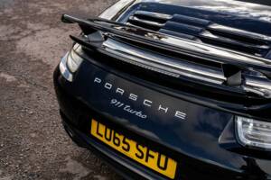 Immagine 20/50 di Porsche 911 Turbo (2015)