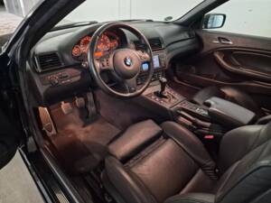 Immagine 13/61 di BMW 330Ci (2004)
