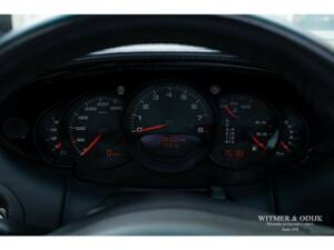 Afbeelding 17/29 van Porsche 911 Carrera 4S (2002)