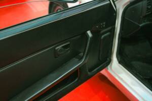 Image 20/45 of Porsche 944 S2 (1989)