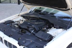 Imagen 7/77 de Jaguar XJ 8 4.2 (2005)