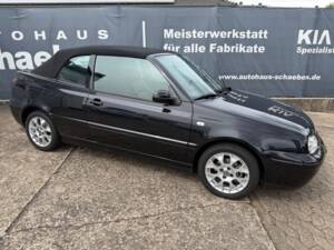 Bild 2/4 von Volkswagen Golf IV Cabrio 2.0 (2002)