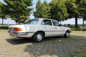 Afbeelding 2/30 van Mercedes-Benz 350 SE (1973)