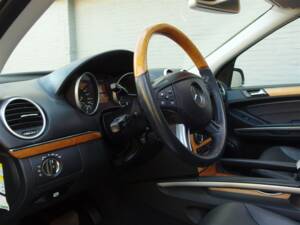 Afbeelding 55/100 van Mercedes-Benz GL 550 4MATIC (2008)