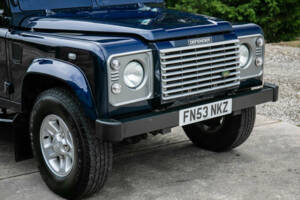 Image 8/50 de Land Rover Defender 90 Td5 (2003)