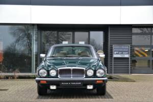 Image 2/29 de Jaguar XJ 12 (1992)