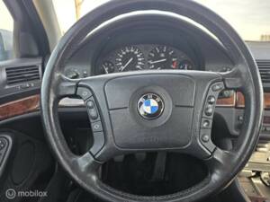 Imagen 16/37 de BMW 523i (1999)