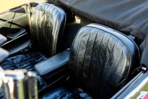 Image 25/50 de Jaguar E-Type (1969)