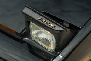 Bild 16/50 von Pontiac Firebird TransAm (1989)