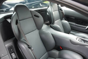 Image 16/50 of Jaguar XJ 220 (1993)