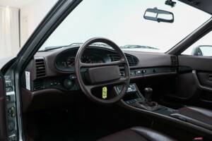 Bild 5/19 von Porsche 944 Turbo (1988)
