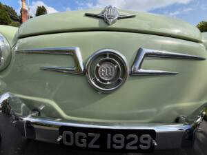 Image 19/24 of SEAT 600 D (1966)