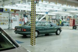 Bild 44/50 von Mercedes-Benz 420 SEL (1990)