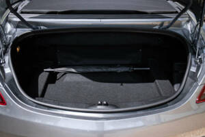 Image 17/50 of Mercedes-Benz SLS AMG Roadster (2014)
