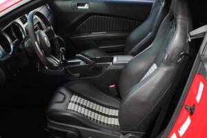 Afbeelding 9/29 van Ford Mustang Shelby GT 500 (2011)