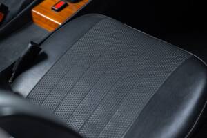 Image 23/38 of Mercedes-Benz 350 SL (1973)