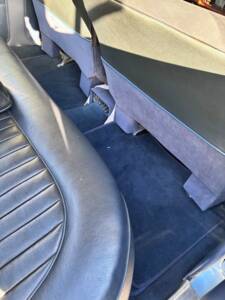 Image 4/38 of Jaguar Mk II 2.4 (1968)