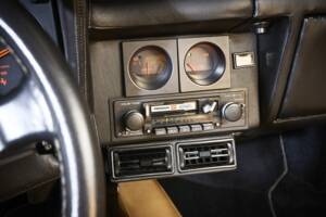 Image 22/48 of Ferrari 512 BB (1980)