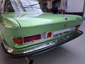 Image 10/43 of BMW 2,5 CS (1975)