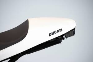 Image 28/50 of Ducati DUMMY (1998)