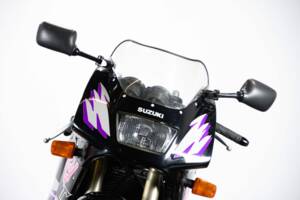 Afbeelding 30/45 van Suzuki RGV 250 Gamma (1992)