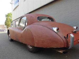 Immagine 24/82 di Jaguar XK 120 FHC (1953)