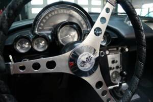 Image 49/50 of Chevrolet Corvette (1958)