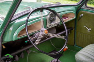 Image 6/43 of Morris Minor 1000 Traveller (1965)