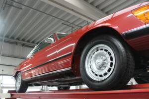 Bild 7/50 von Mercedes-Benz 280 SLC (1975)