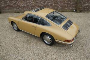 Immagine 21/50 di Porsche 911 2.0 (1965)