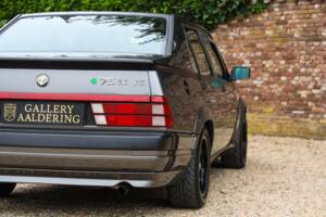 Afbeelding 45/50 van Alfa Romeo 75 3.0 V6 QV (1988)