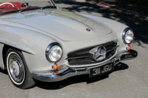 Image 32/46 of Mercedes-Benz 190 SL (1960)