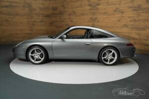 Image 2/6 of Porsche 911 Carrera (2002)