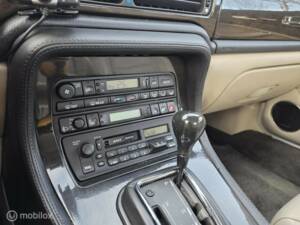 Bild 21/31 von Jaguar XJR 4.0 Supercharged (1997)