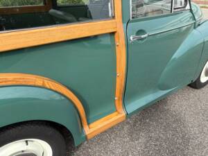Image 21/26 of Morris Minor 1000 Traveller (1971)