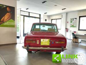 Imagen 6/10 de Alfa Romeo 2000 Berlina (1973)