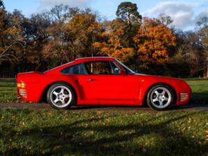 Image 23/23 of Porsche 959 (1966)
