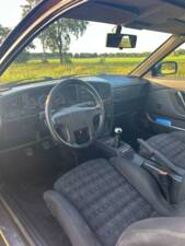 Bild 2/8 von Volkswagen Corrado G60 1.8 (1990)