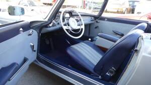 Image 19/34 de Mercedes-Benz 230 SL (1966)