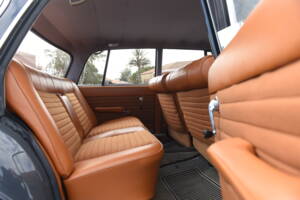 Image 19/19 of Alfa Romeo 2600 Berlina (1966)